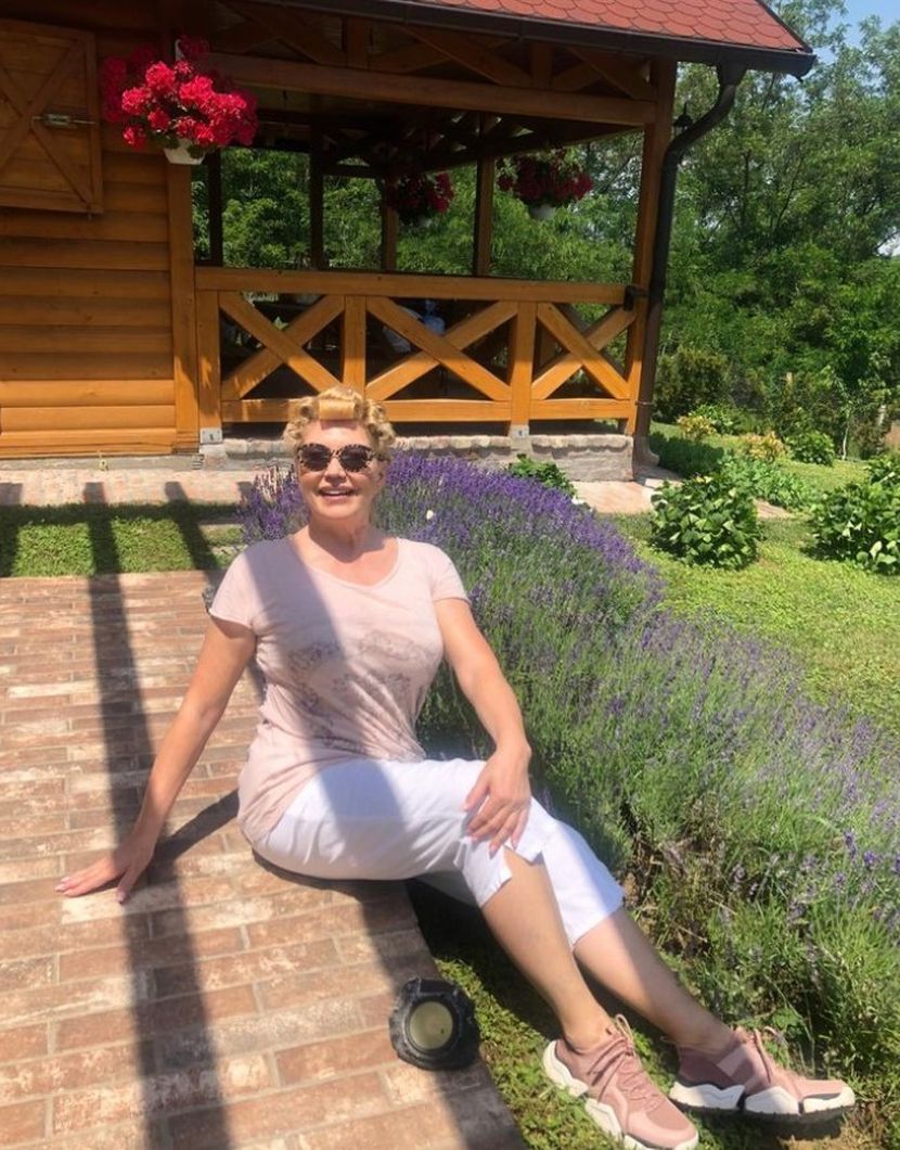 "Potpisala sam umrlicu svog deteta" Iza osmeha naše voditeljke krije se strahota, izgubila 3 bebe: "Surovo..."