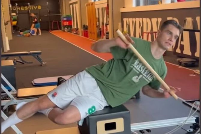 Hezonja u trenira u šortsu Panatinaikosa Hezonja u trenira u šortsu Panatinaikosa