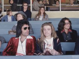 Meri Ostin i Fredi Merkjuri