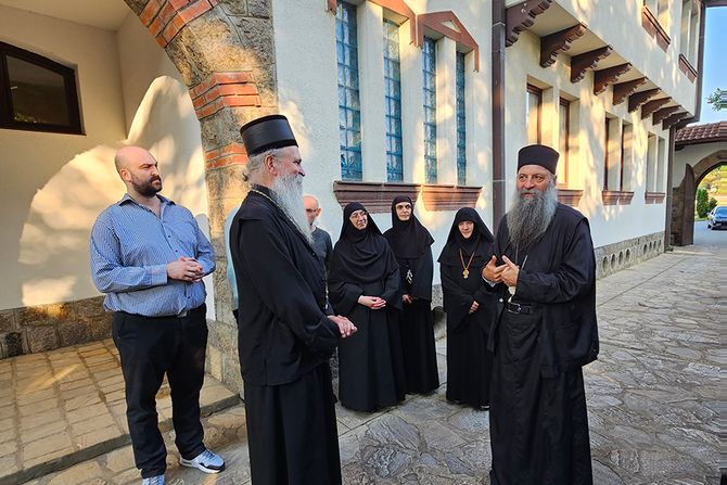 Patrijarh Porfirije, Gračanica