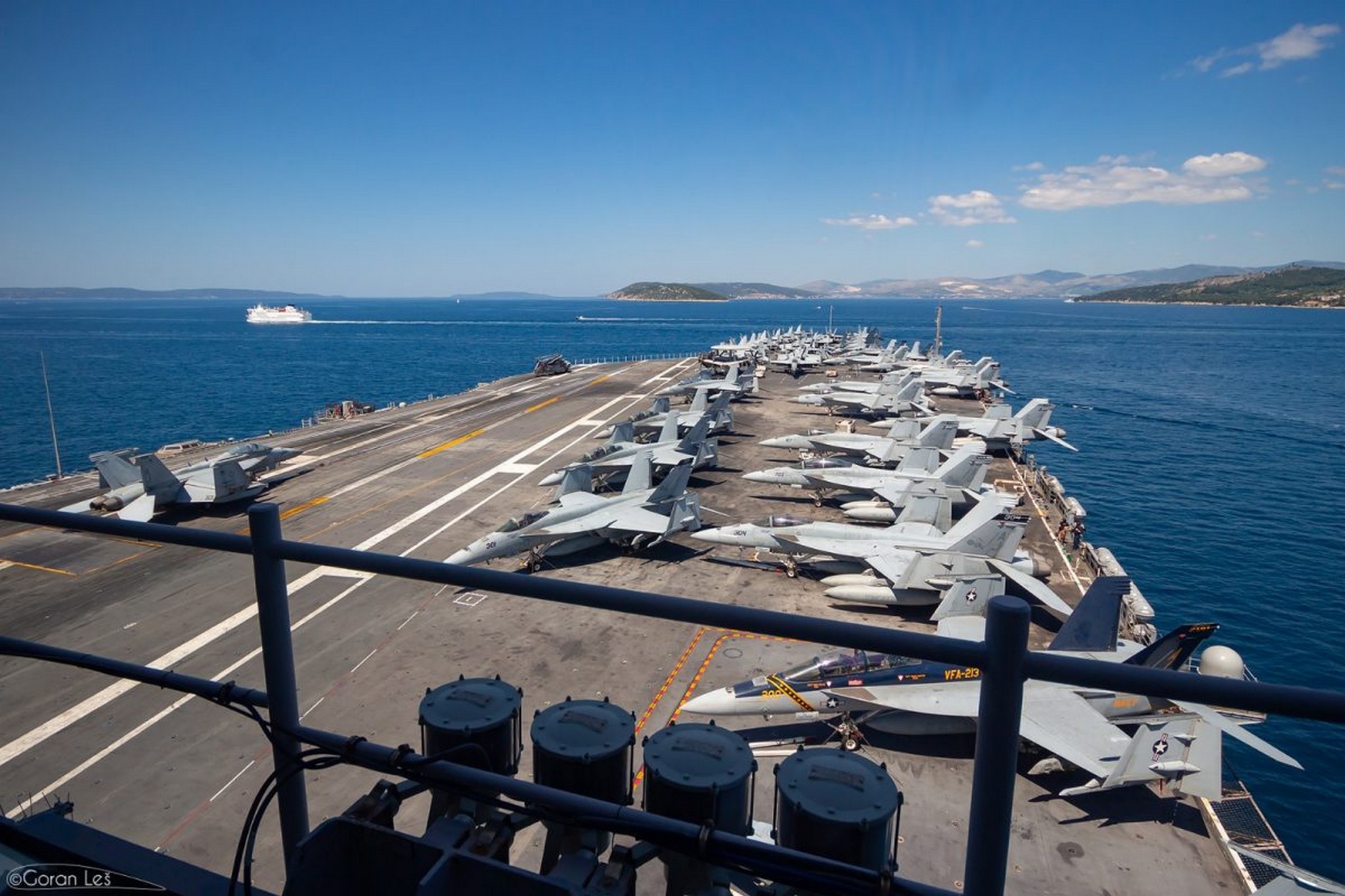 Nosač aviona USS Džerald R. Ford krenuo ka Splitu: U velikim problemima, u ovoj hrvatskoj luci traži spas