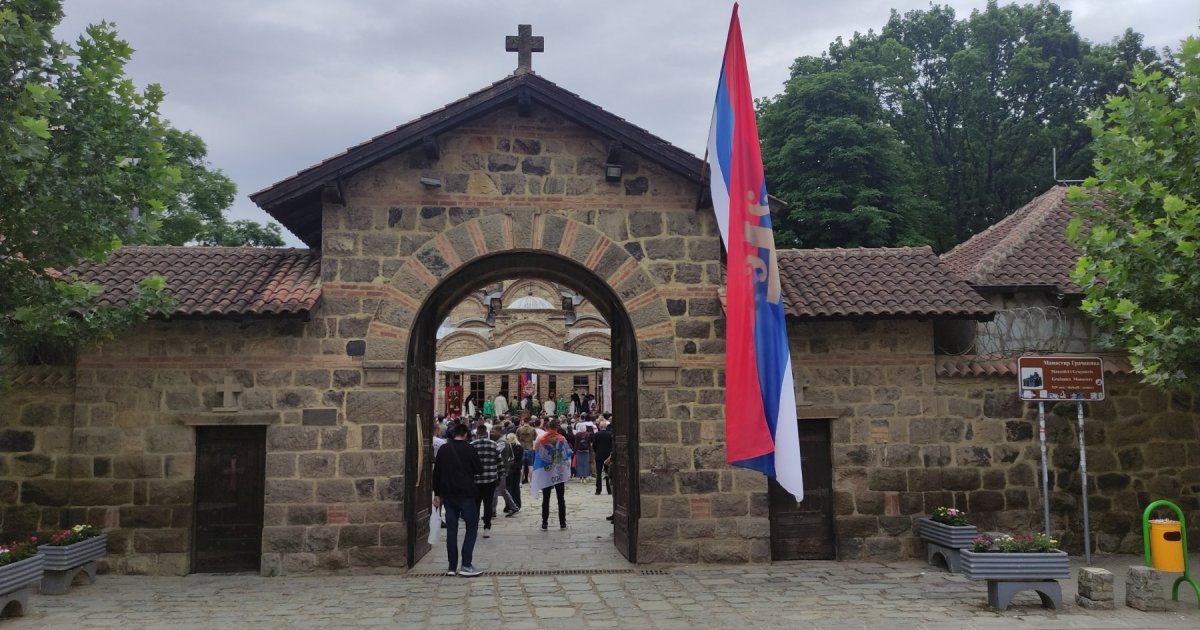 Opština Gračanica: Meštani uplašeni za bezbednost, tražimo zaštitu KFOR-a