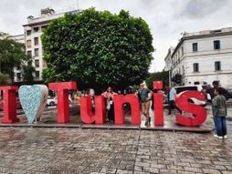 Tunis, leto 2023