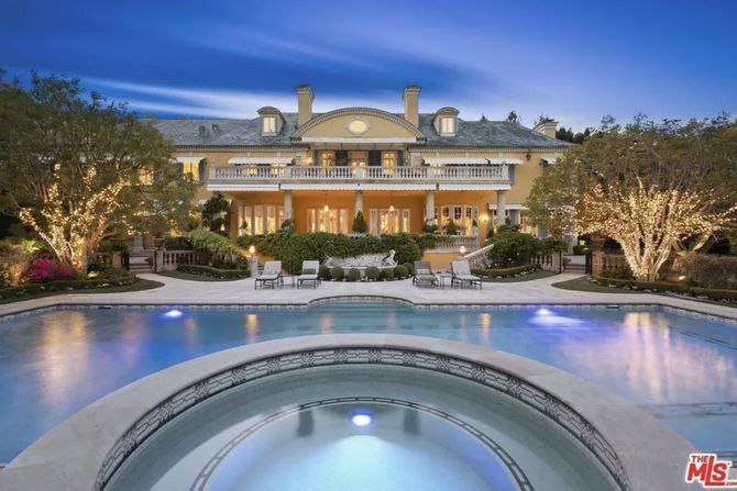 Rod Stewart Bewerli Hills mansion