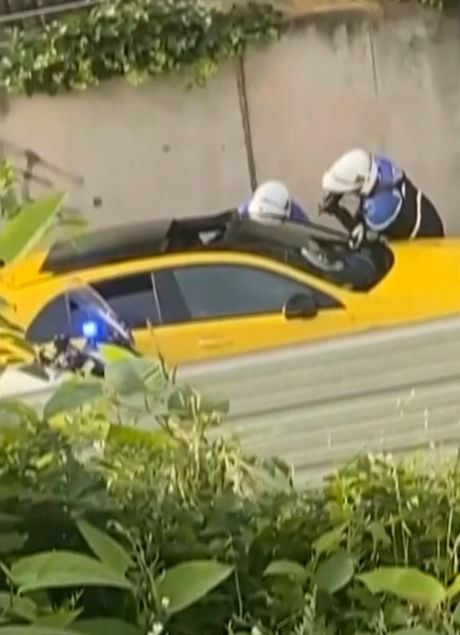 Trenutak pre bnego što je policajac ubio tinejdžera u Francuskoj