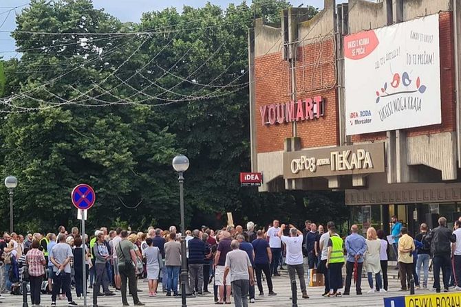 Protest okupljenih