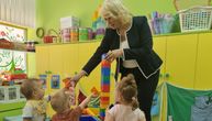 Predškolci u Kragujevcu dobiće kompletno novu stolariju: Ministarka Kisić u poseti mališanima