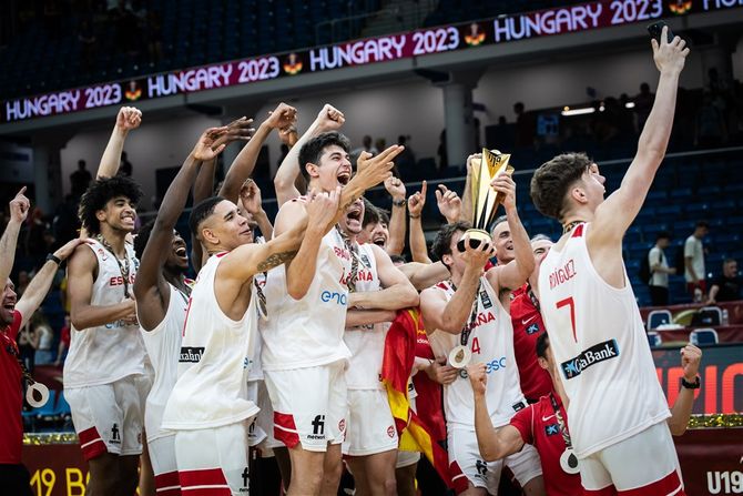 Mlada košarkaška reprezentacija Španije (U19) šampion sveta 2023.