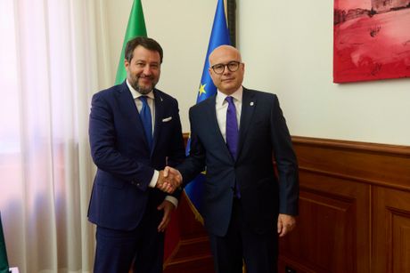 Ministar odbrane Miloš Vučević sastanak potpredsednik Vlade Italije i ministar infrastrukture i transporta Mate Salvini