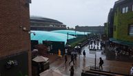 Dosadna kiša pljušti u Londonu, a teniseri su na čekanju: Pogledajte kakvo je sada stanje na Vimbldonu