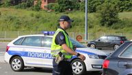 Neverovatno bahat mladić bez vozačke bežao od policije u Priboju: Nije se zauistavio, čeka ga paprena kazna!