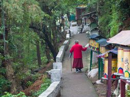 Nepal, Dalaj Lama rođendan