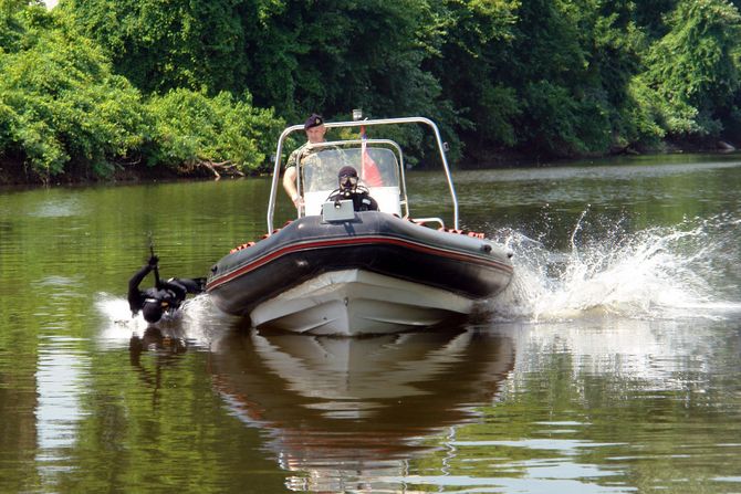 Vojska Rečna flotila obuka ronilaca