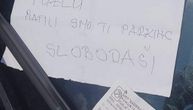 Srbi nisu platili parking na jezerima u Tuzli: Na kolima ih je dočekala poruka koju nikad neće baciti u kantu