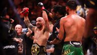 UFC spektakl u Vegasu: Volkanovskom nema ravnog, nokautirao protivnika, pa terao voditeljku da pije iz patike