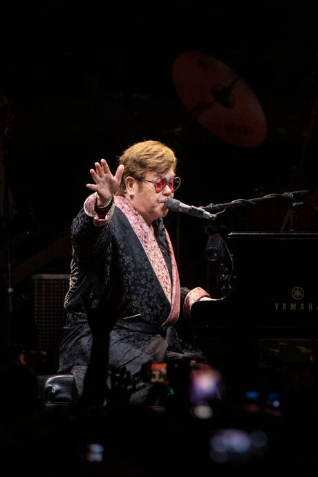 Elton Džon maratonsku oproštajnu turneju završio koncertom u Stokholmu Elton Džon maratonsku oproštajnu turneju završio koncertom u Stokholmu