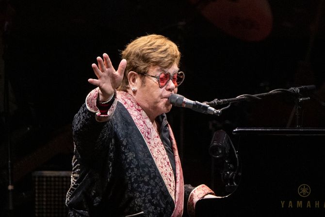 Elton Džon maratonsku oproštajnu turneju završio koncertom u Stokholmu Elton Džon maratonsku oproštajnu turneju završio koncertom u Stokholmu