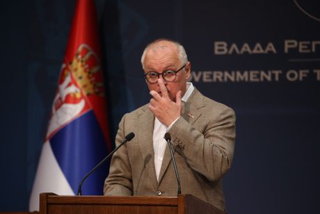Goran Vesić, Praksa za studente u državnim preduzećima