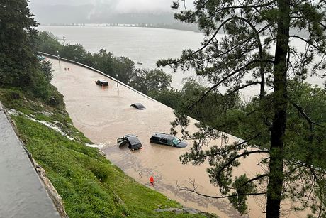Poplave u SAD Poplave u SAD