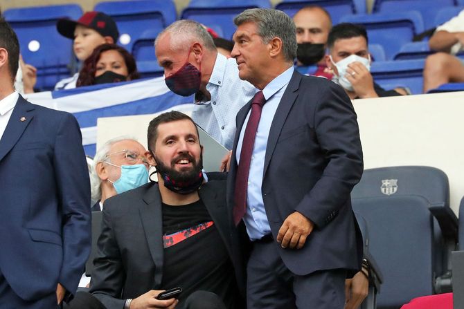 NIkola Mirotić, Đoan Laporta, KK Barselona, FK Barselona