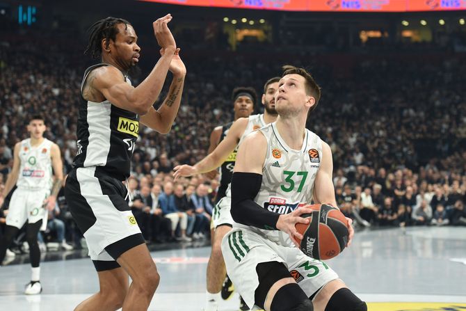 Mateuš Ponitka i Kevin Panter, Partizan - Panatinaikos