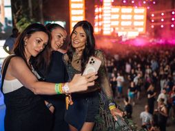 Sloboda, Dragana i Mirjana Mićalović