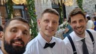 Mirotić na gala svadbi u Dubrovniku: Dok u Srbiji čekaju potpis, on slavi sudbonosno "da" hrvatskog košarkaša