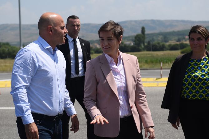 Ana Brnabić i Kovačevski na Preševu