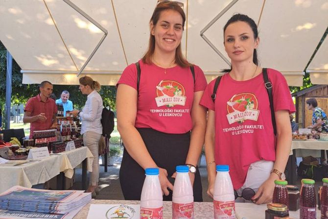 Prvo mesto studenata sa Tehnološkog fakulteta iz Leskovca na takmičarskoj izložbi proizvoda od maline