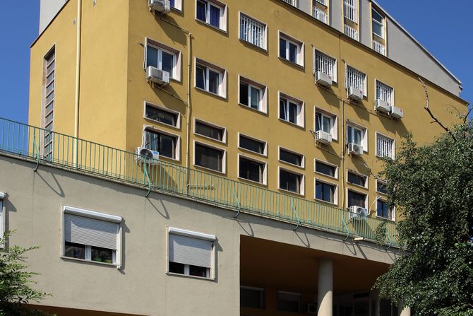 Univerzitetska dečja klinika Tiršova Univerzitetska dečja klinika Tiršova