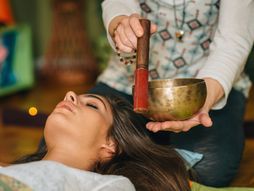 zvučna kupka, kupka, tibet, tibetanska kupka, gong, relaksacija