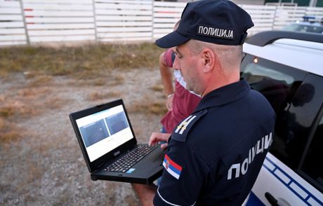 dual radar, policija