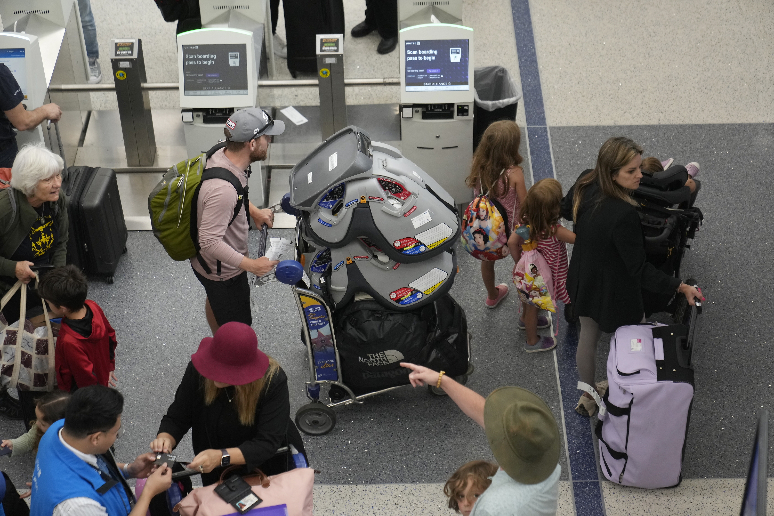 Ako vam kasni let, dobijate novac: Stupila na snagu nova pravila u avio-saobraćaju