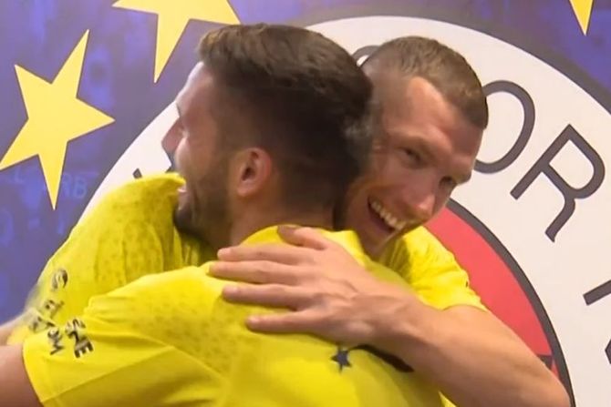 Edin Džeko, Dušan Tadić, FK Fenerbahče