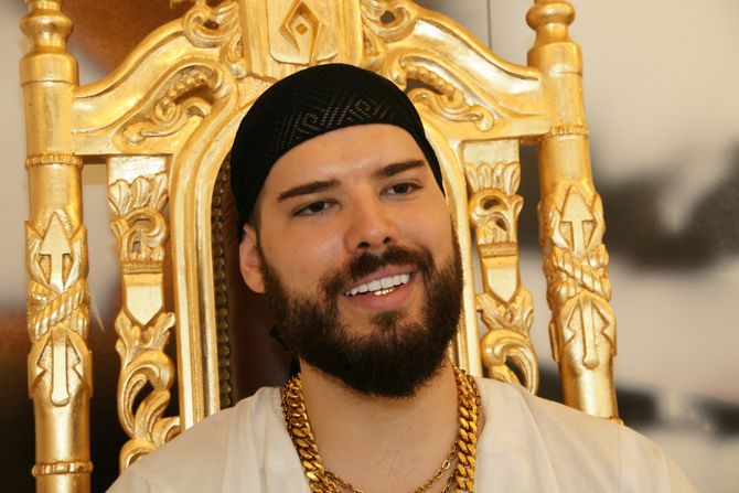 Adam Adaktar Adam Adaktar