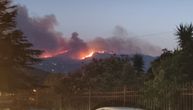 Dramatični snimci požara na Krfu: Evakuacija u toku