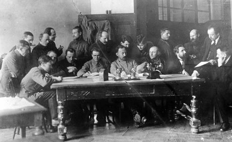 Feliks Dzeržinski, Čeka, Oktobarska revolucija, Boljševička revolucija Feliks Dzeržinski, Čeka, Oktobarska revolucija, Boljševička revolucija