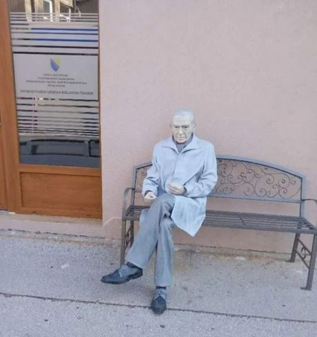 Ivo Andrić skulptura Ivo Andrić skulptura