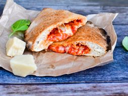 kalcone, italijanska kuhinja, italija, hrana