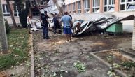 Teže oštećeno pet osnovnih škola u Novom Sadu: Oluja nosila krovove, delovi padali po klupama