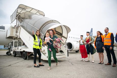 Air Montenegro otvaranje linije Podgorica - Bratislava Air Montenegro otvaranje linije Podgorica - Bratislava