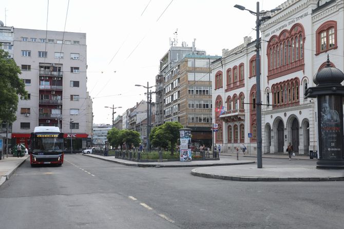 Studentski trg, Zgrada Rektorata Univerziteta u Beogradu, Univerzitet u Beogradu, student, studenti