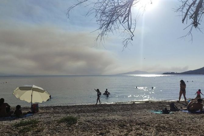 Eksplozija, vojno skladište kod Volosa