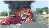 Užasni prizori nakon nesreće kod Tavankuta: Vatrogasci u ugljenisanom vozilu pronašli telo