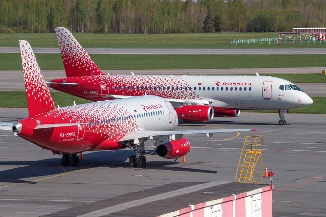 Aerodrom,  Sukhoi Super Jet 100