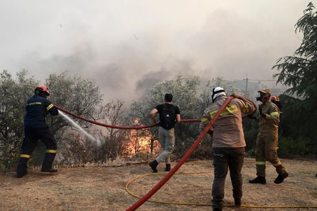 Grčka eksplozija Nea Anchialos Volos požari
