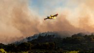 Gori gusta borova šuma u Hrvatskoj: Požar nije pod kontrolom, brzo se širi, podignuti i kanaderi