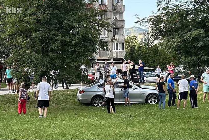 Uhapšen bahati maloletnik koji je maminim BMW-om udario devojke u Hrasnom