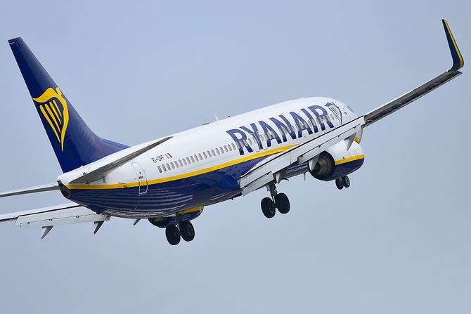 RYANAIR BOEING 737