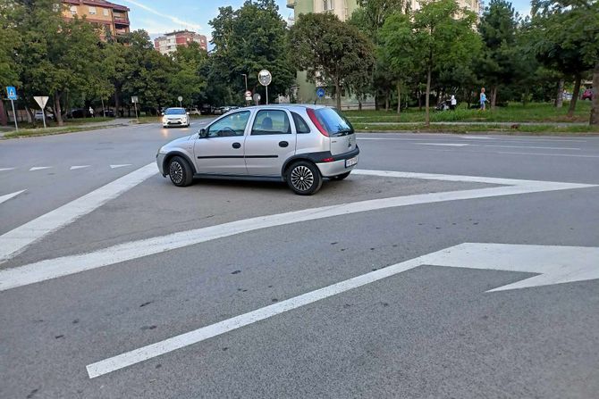 Pančevac parkirao auto na nedozvoljenom mestu